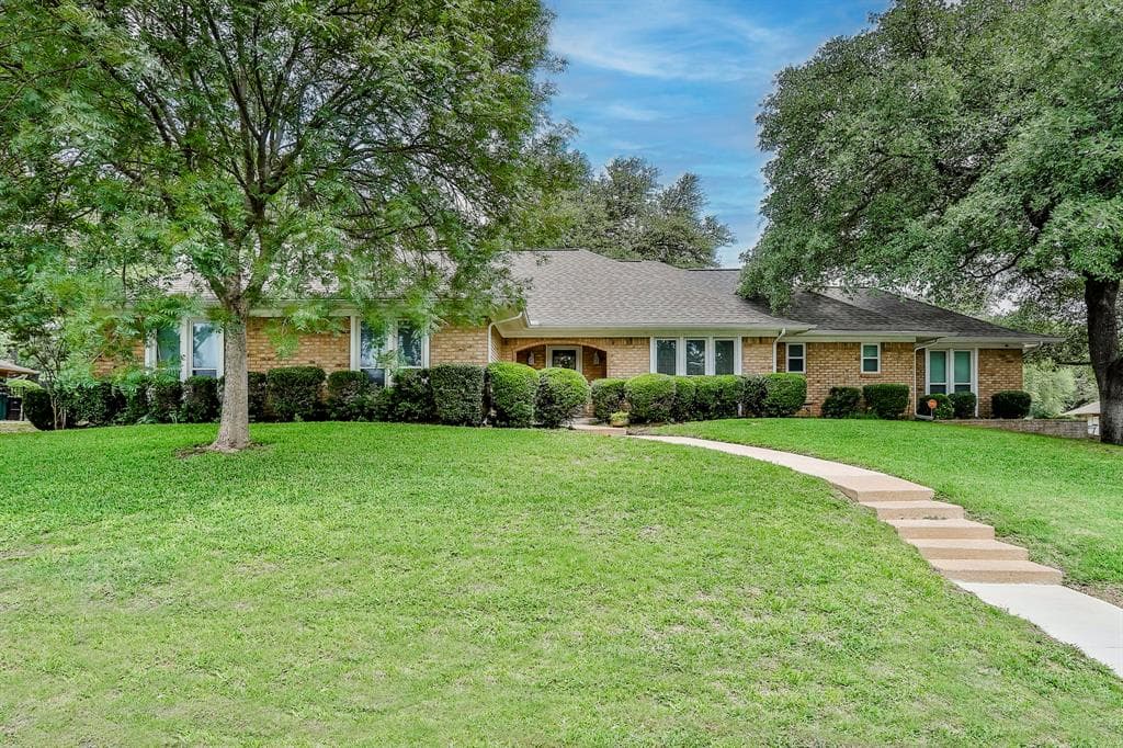 7432 Lochwood Ct