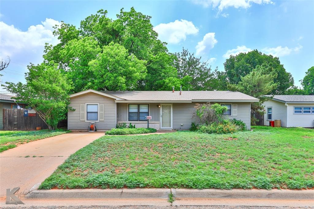 1181 Bel Air Dr