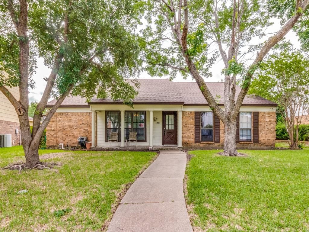 208 Ripplewood Dr