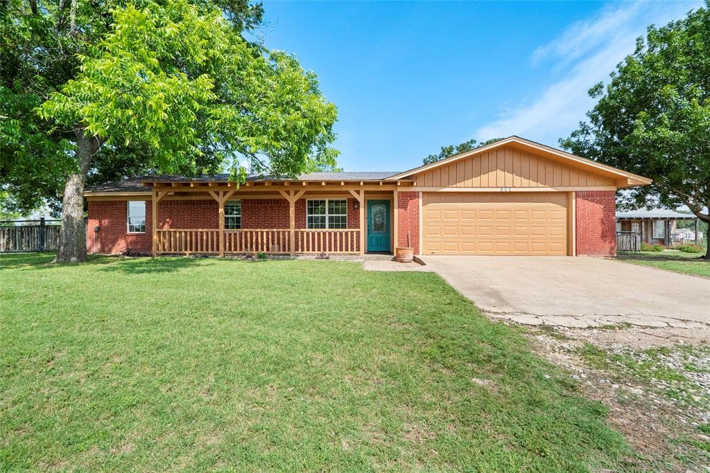 311 Dennis Rd