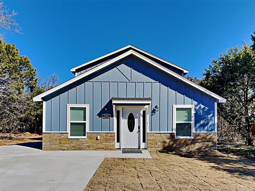 2703 Stellar Ct Ste Llar