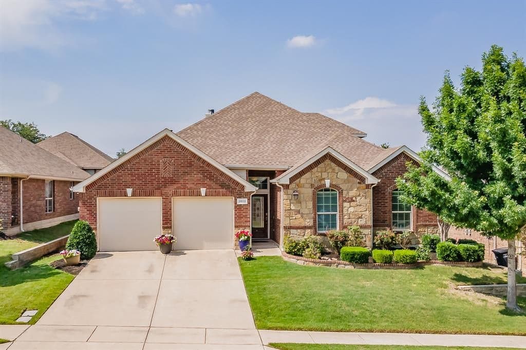 3013 Softwood Cir