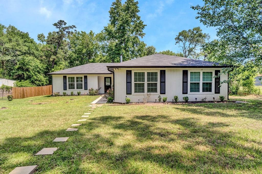 1562 County Road 4912
