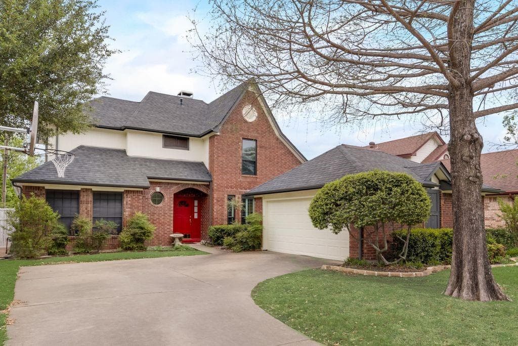 2513 Cottonwood Dr