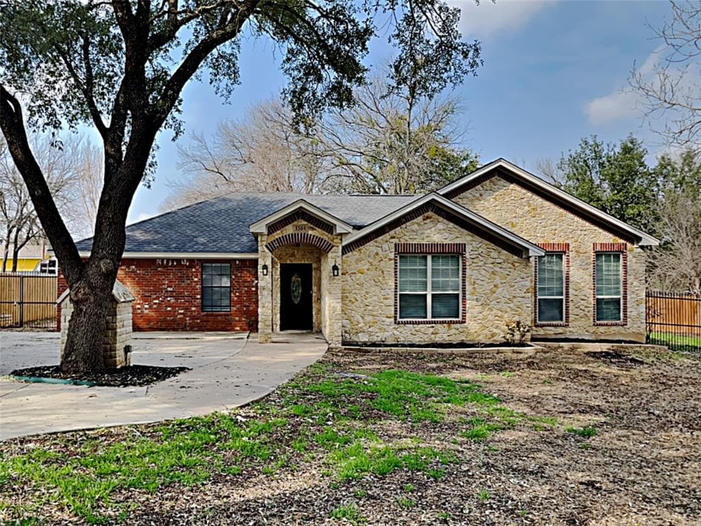 3304 Summercrest Ct