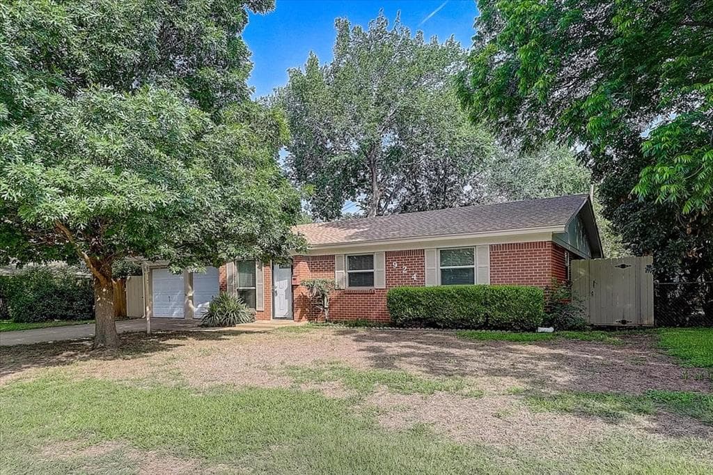 924 Sw Sunnybrook Dr