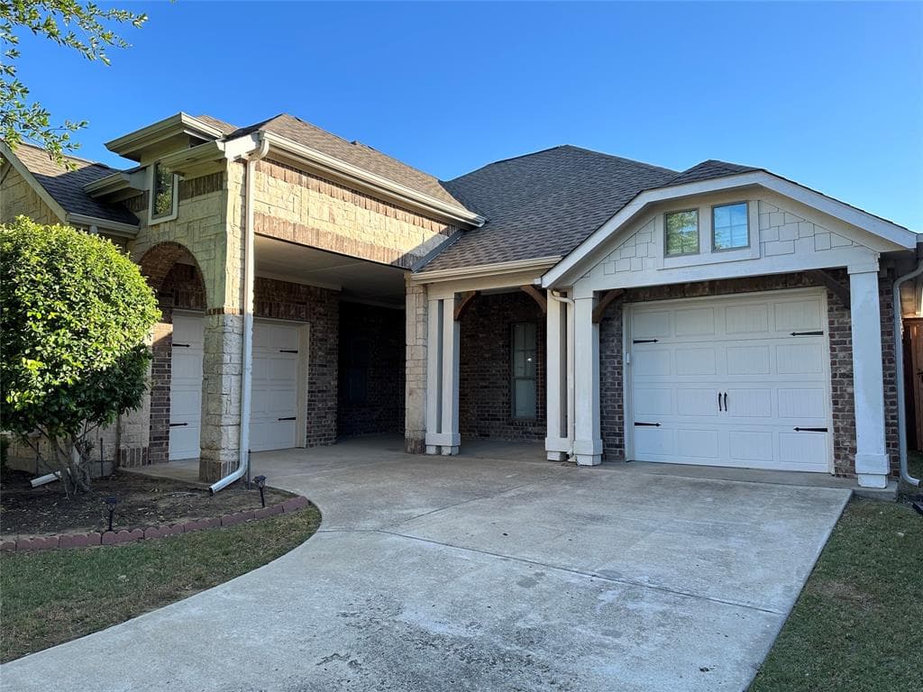 1204 Ponderosa Dr