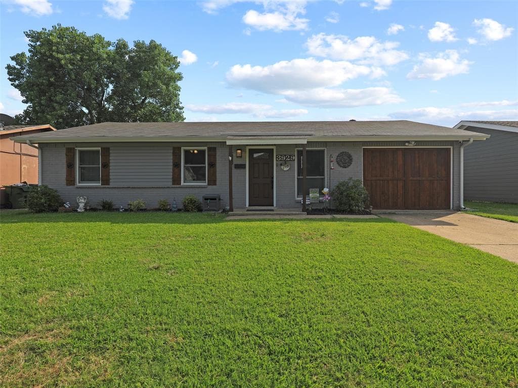 3929 Providence Dr