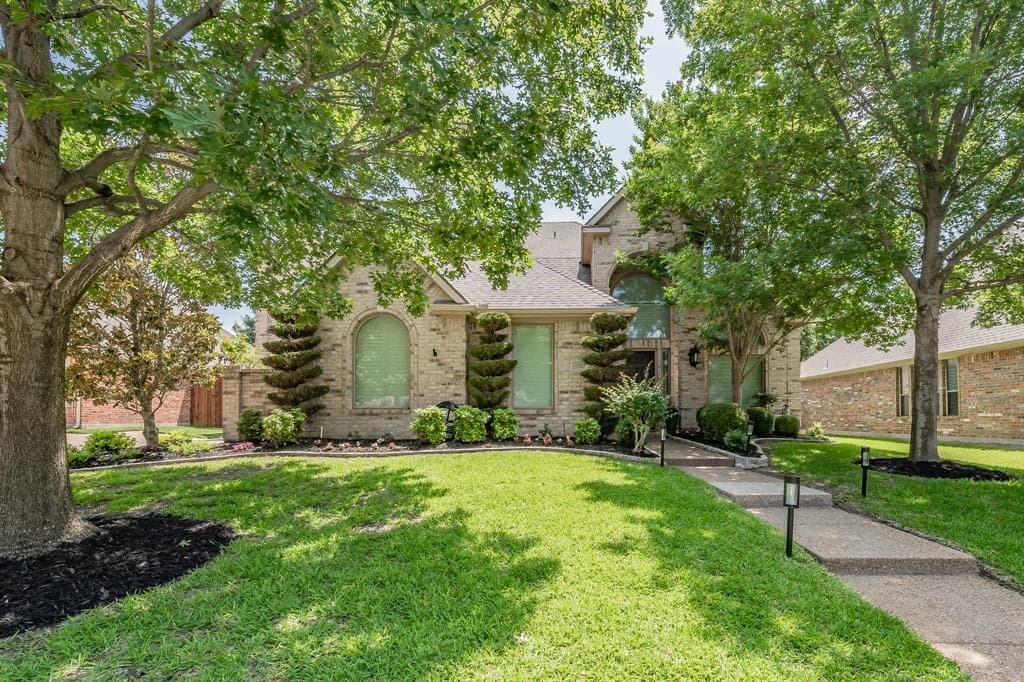 3320 Bear Creek Dr