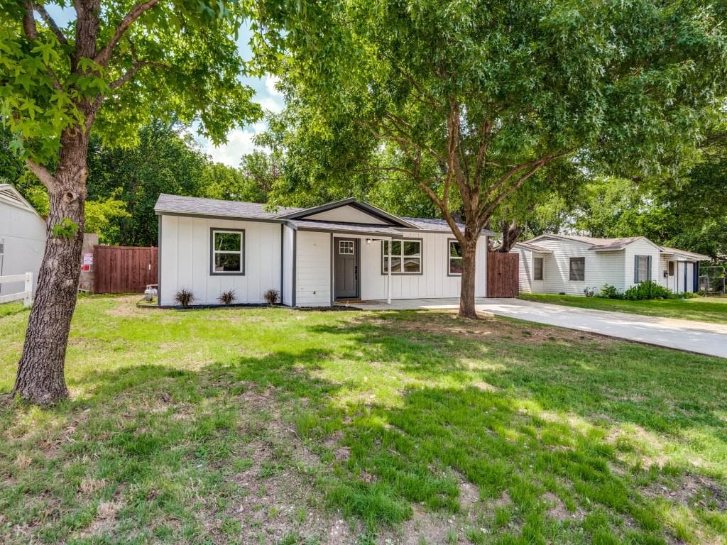 806 Browning Dr