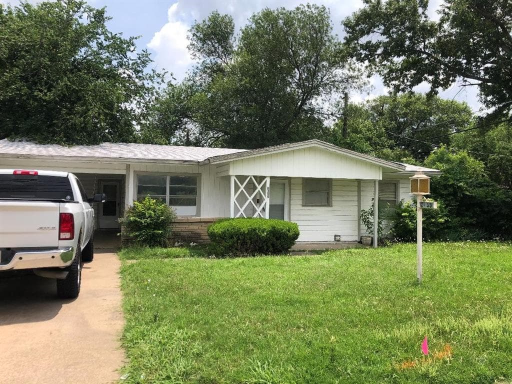 3633 Village Creek Rd