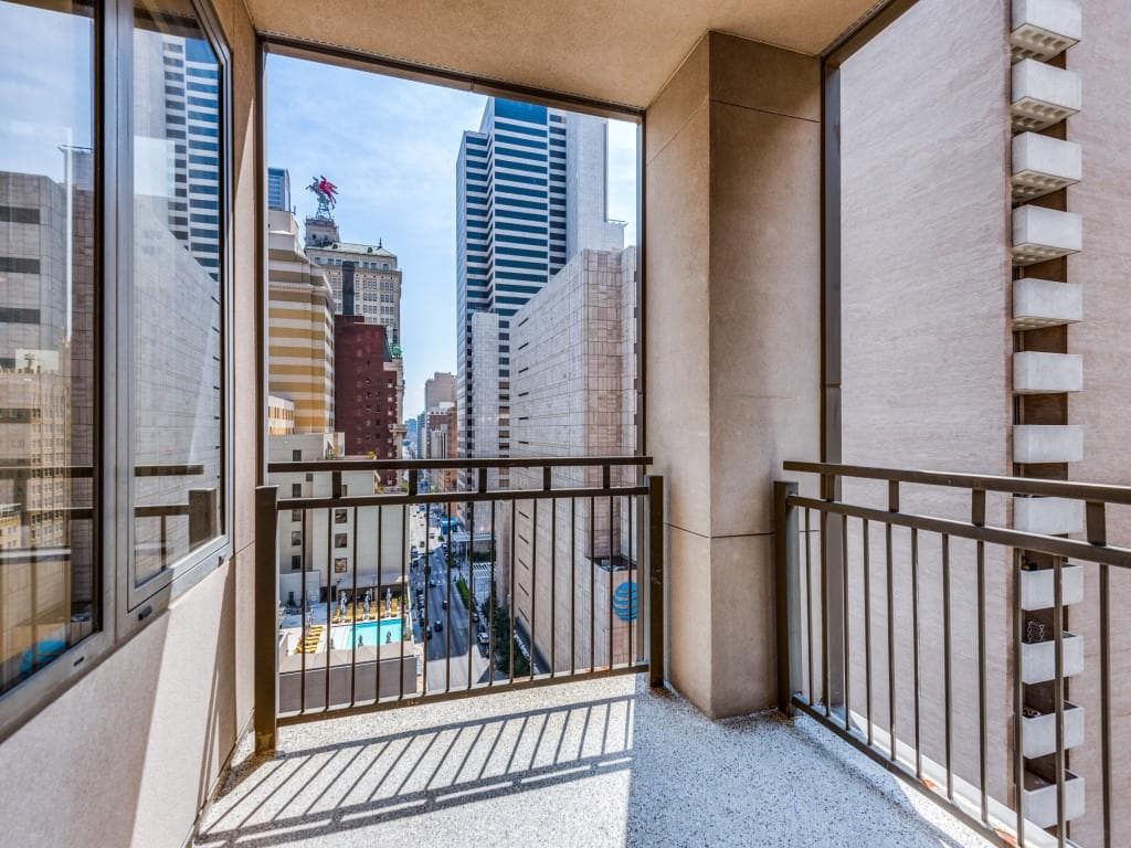1200 Main St Apt 1213