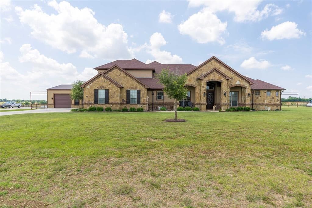 6129 High Meadows Dr