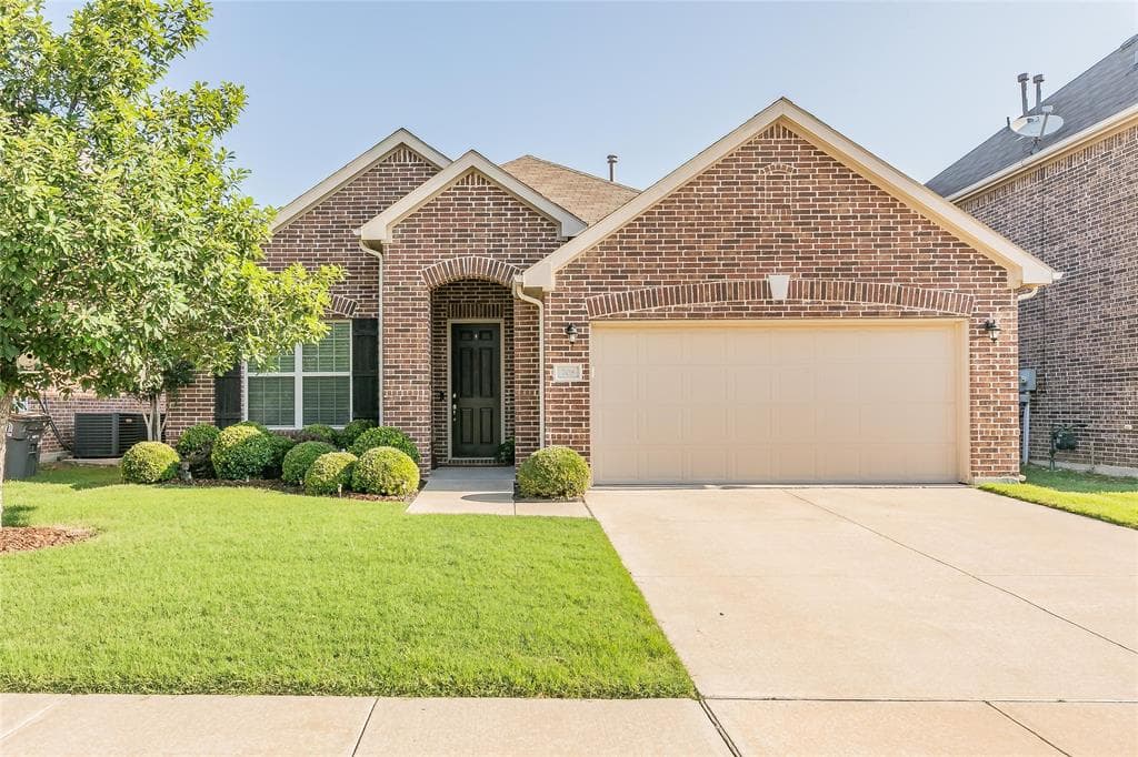 708 Sundrop Dr