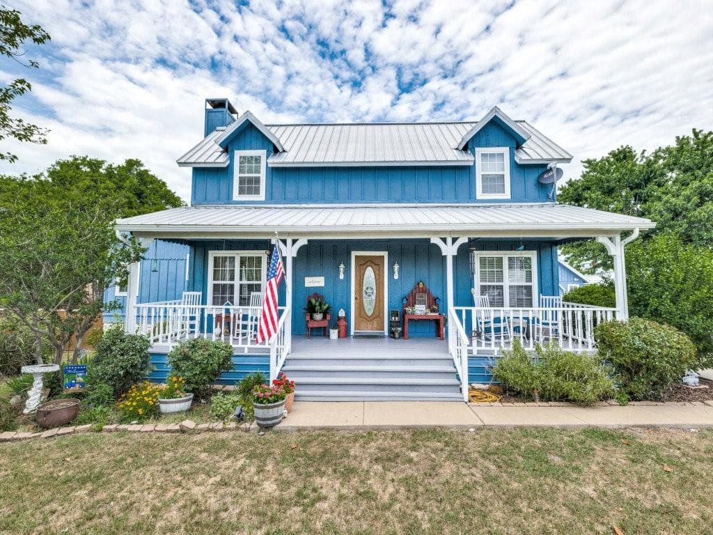 210 Settlers Trl