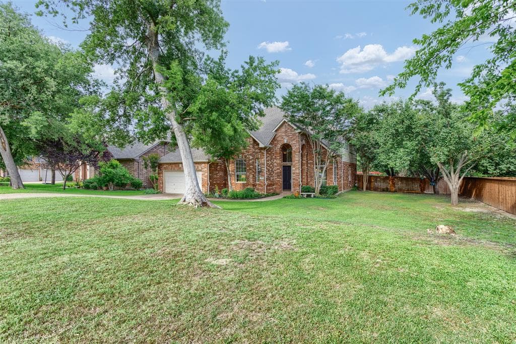 2209 White Oak Rd
