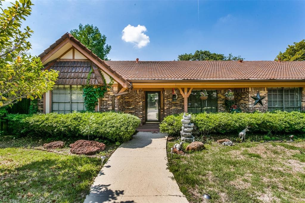 2000 Vista Rd