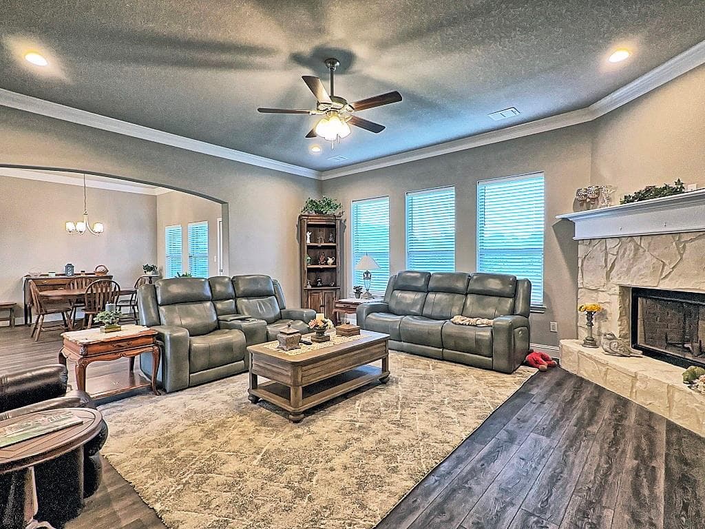 Gallery image 2