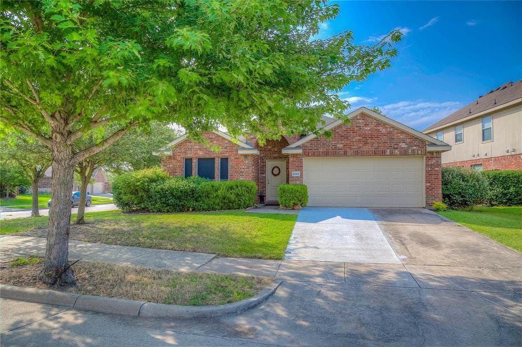 2044 Rushing Creek Dr