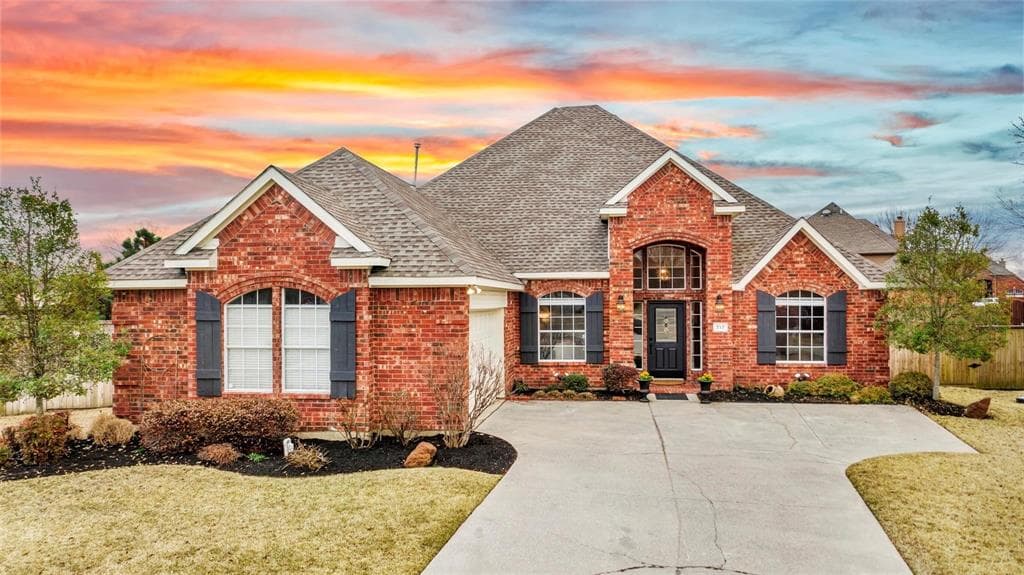 717 Chapel Ct