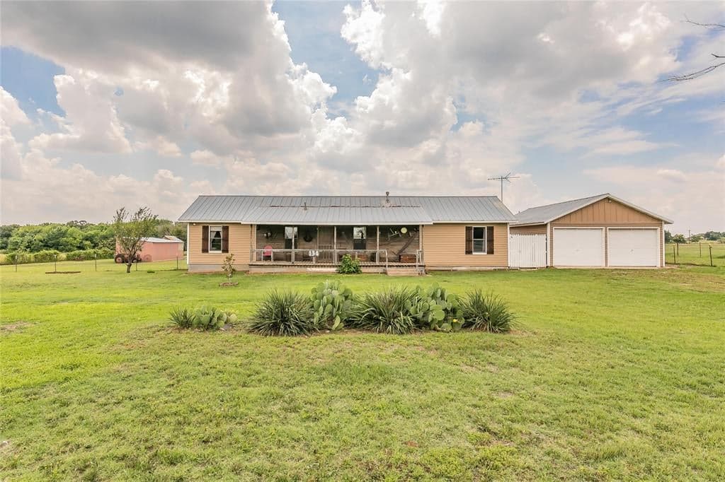 134 Private Road 4821