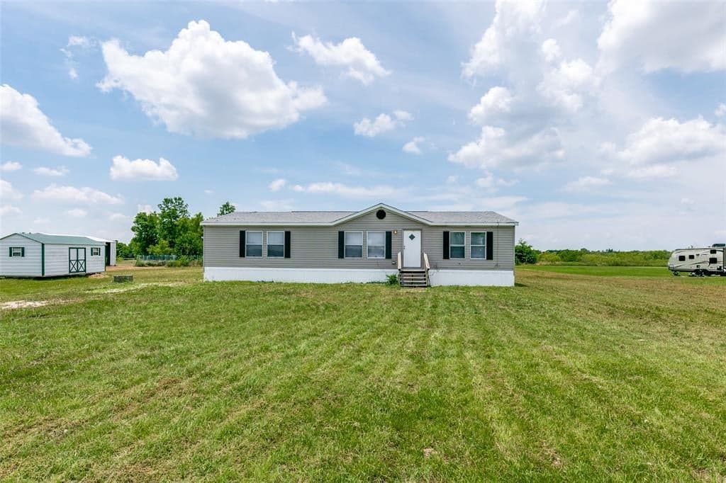 4406 County Road 2596