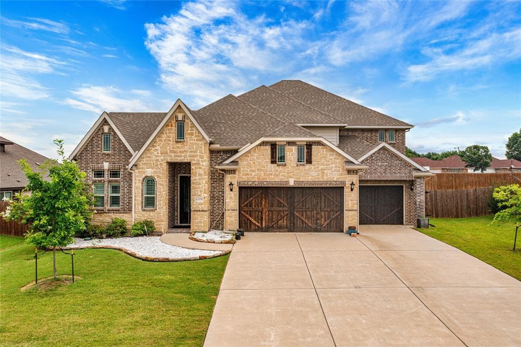 6108 Creekhaven Dr