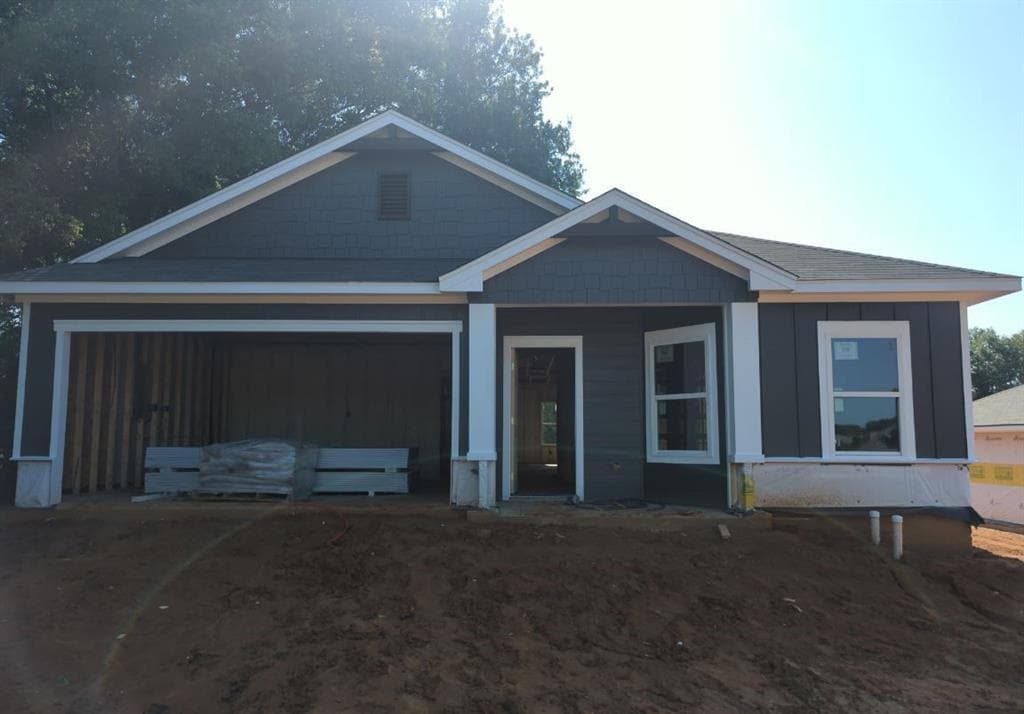 111 S Rainbow Dr