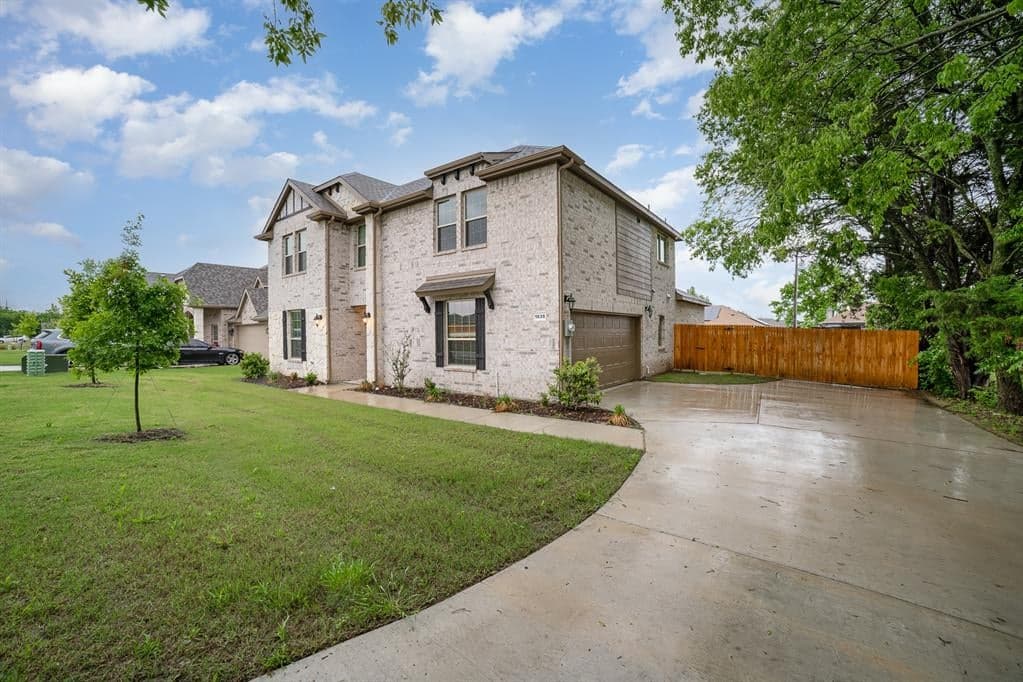 1030 Owen Dr