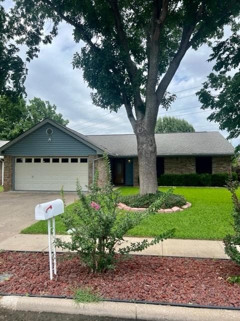 1529 Caplin Dr