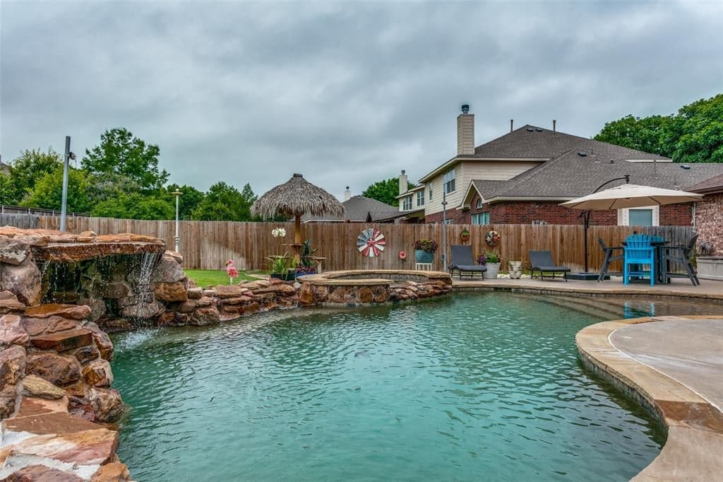 3324 Mustang Dr