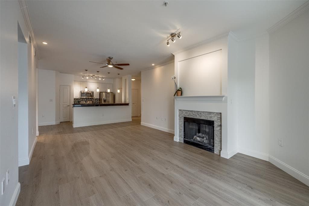 3333 Darcy St # 2108
