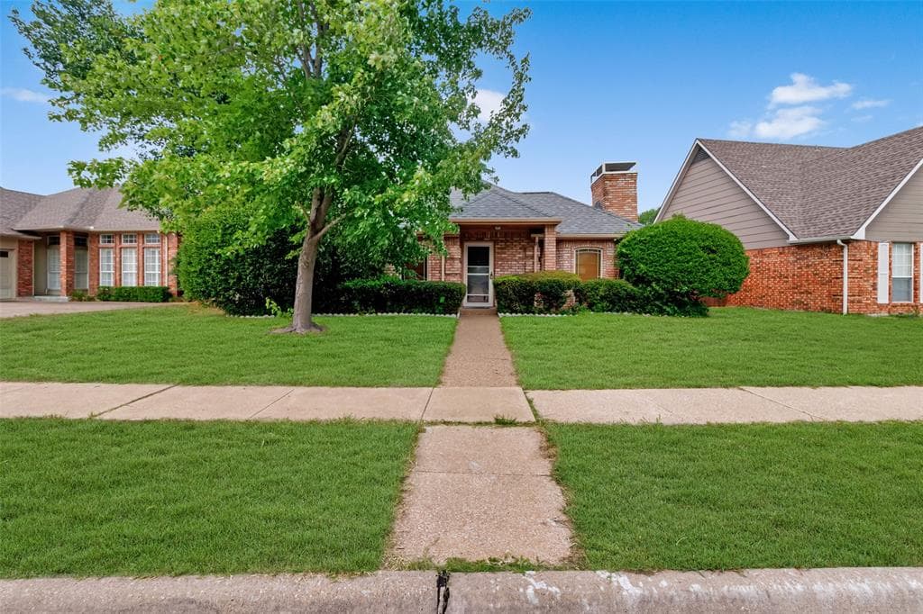 2709 Big Oaks Dr