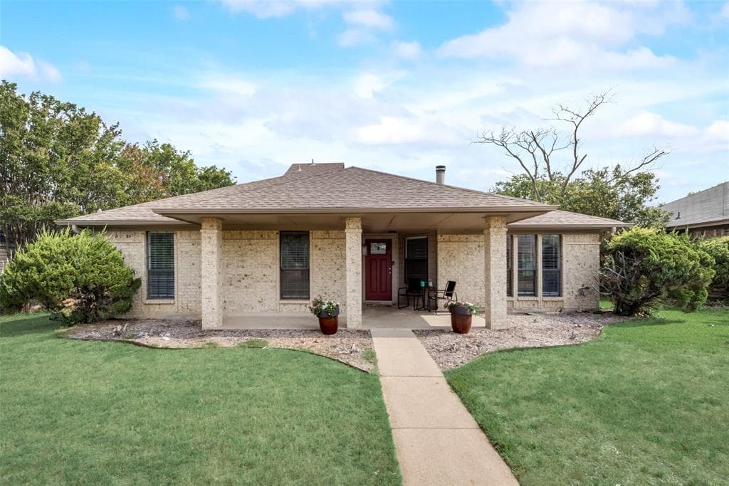 1317 Marigold Dr