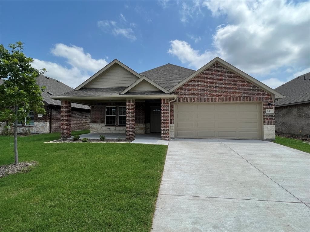 801 Tippit Ln