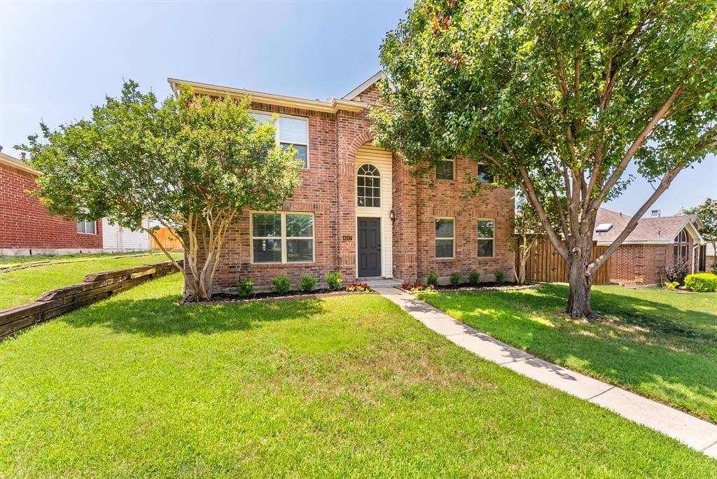 4507 Lone Star Dr