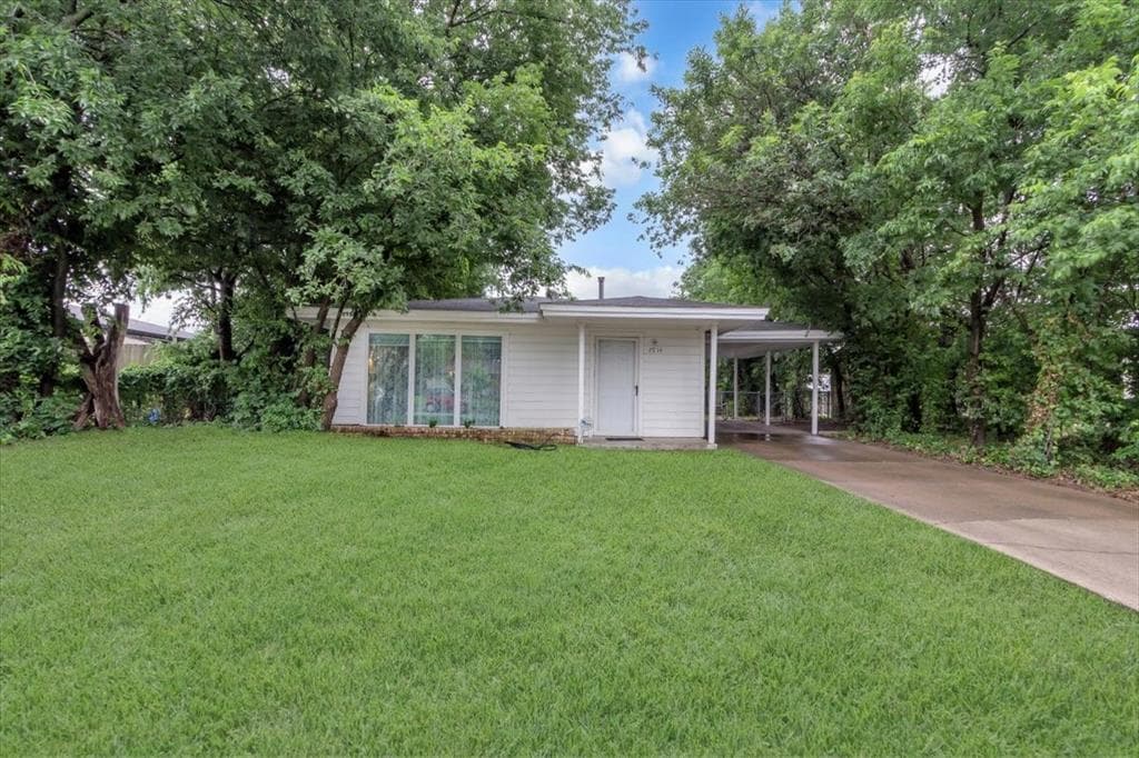 2914 Monticello Dr