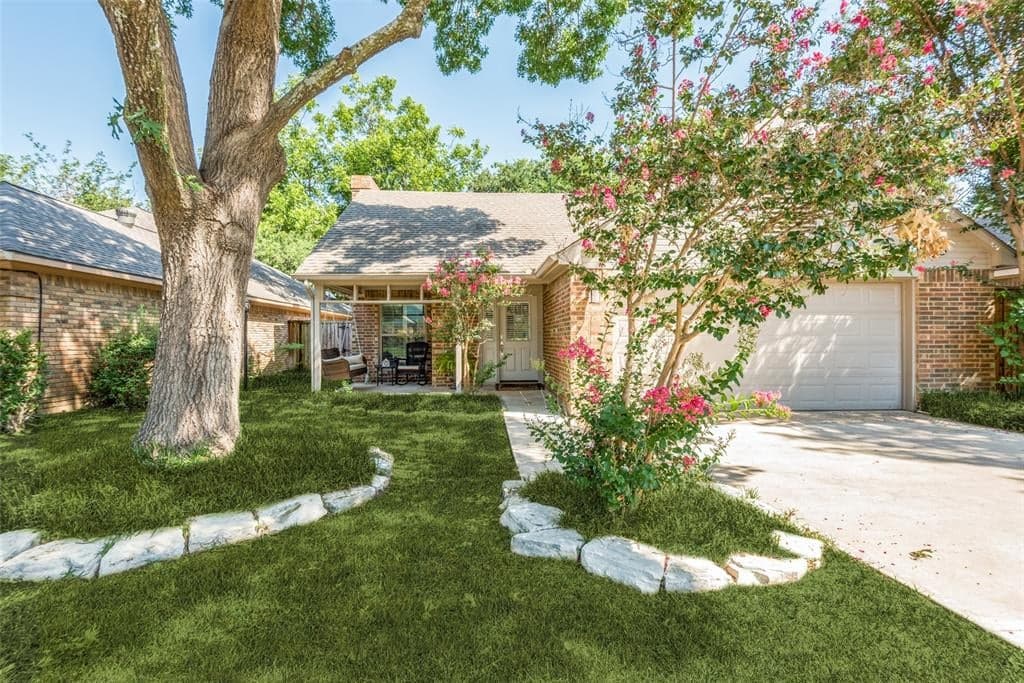 2513 Lake Bend Ter