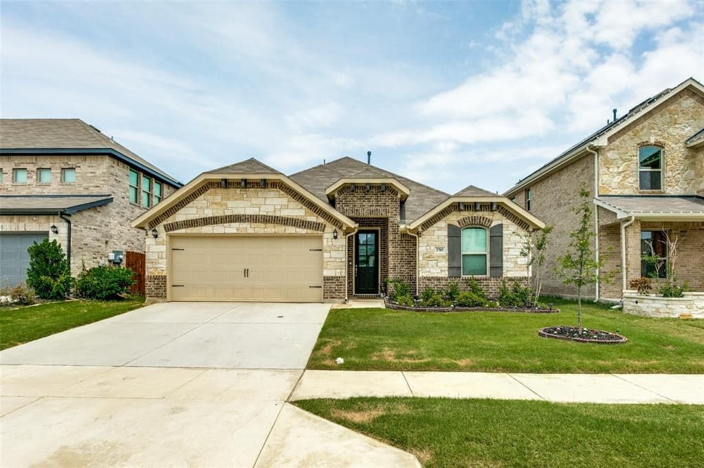 3705 Heather Meadows Dr