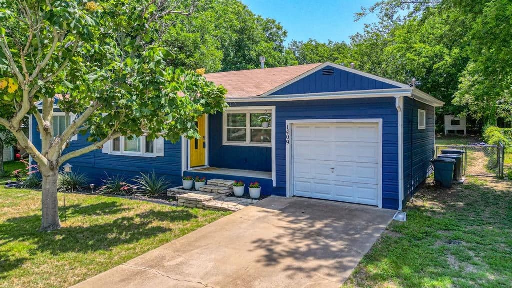 1409 S Elm St