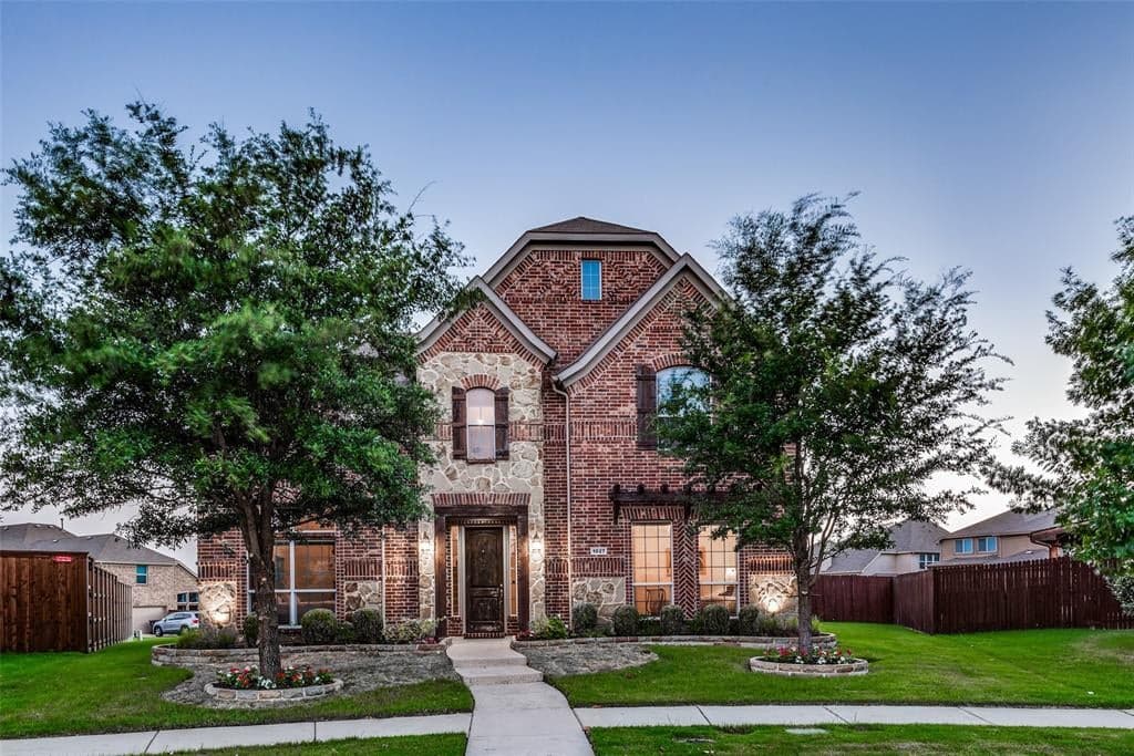 1027 Echo Bend Ct