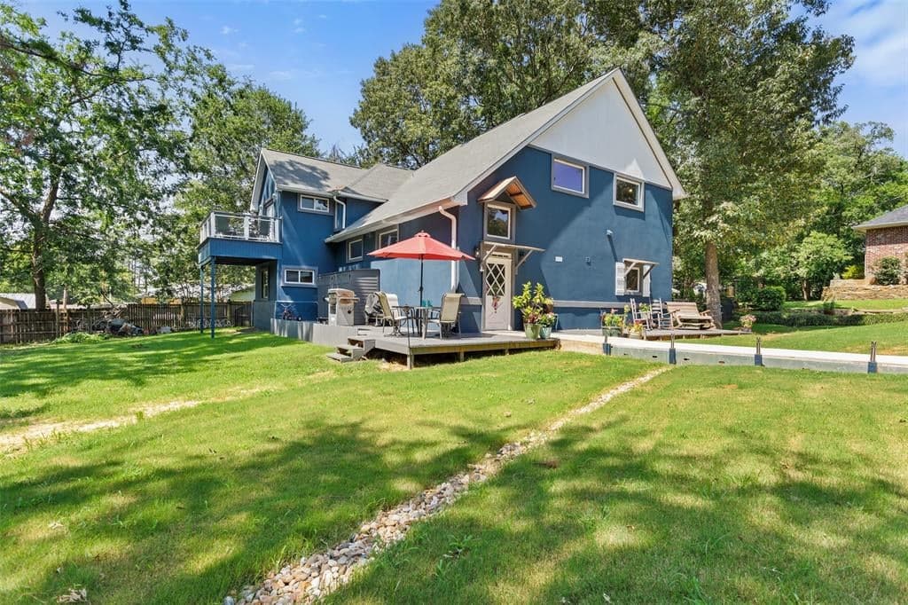 217 Canyon Dr