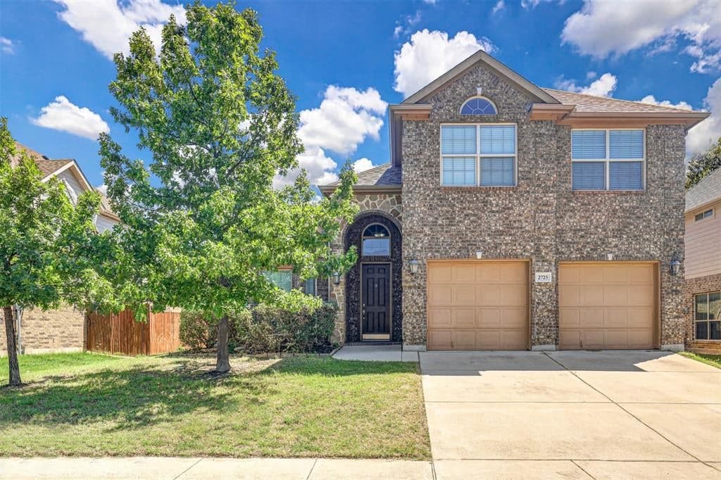 2725 Stable Door Ln