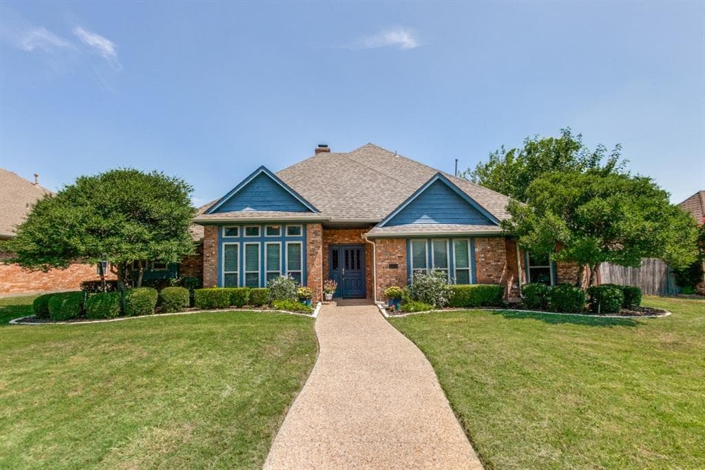 3505 Eisenhower Ln