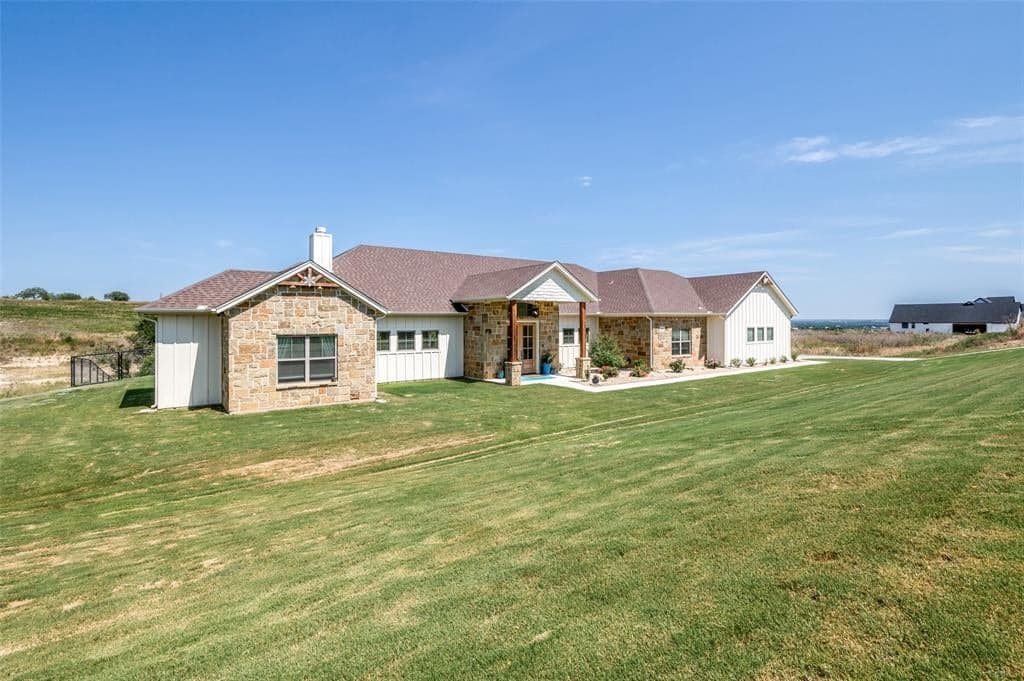 133 Overlook Dr