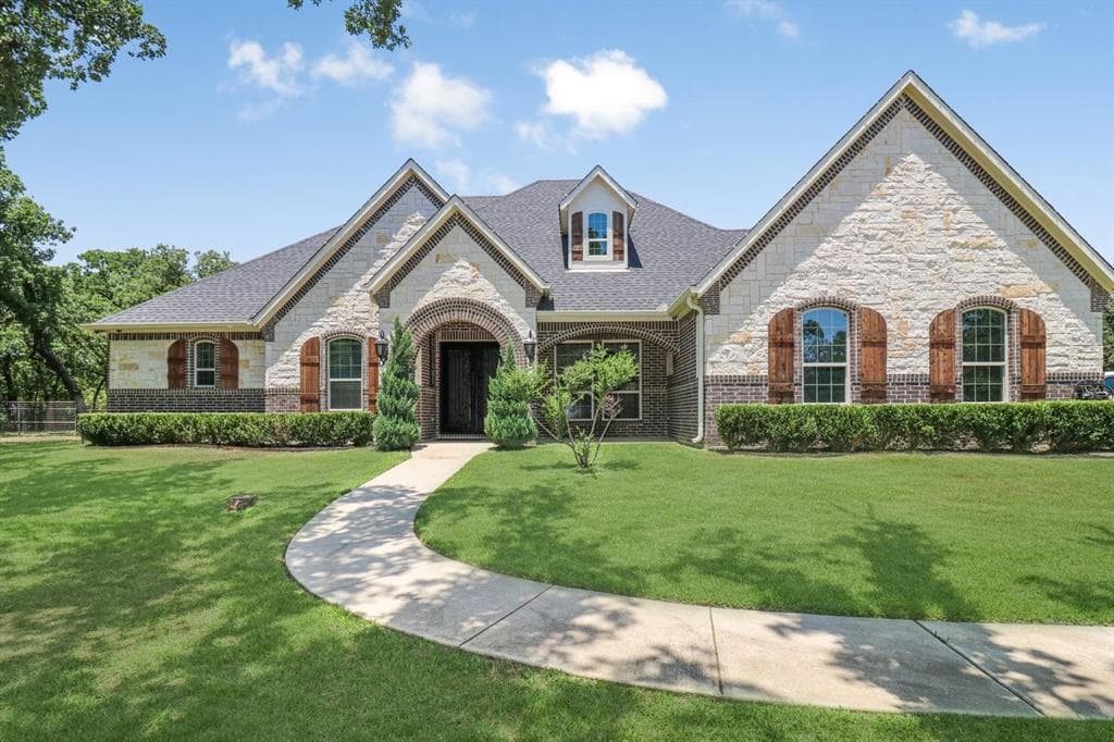 9224 Hiddenview Ln