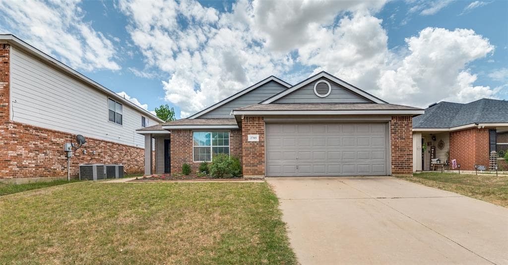 2705 Maegen Cir