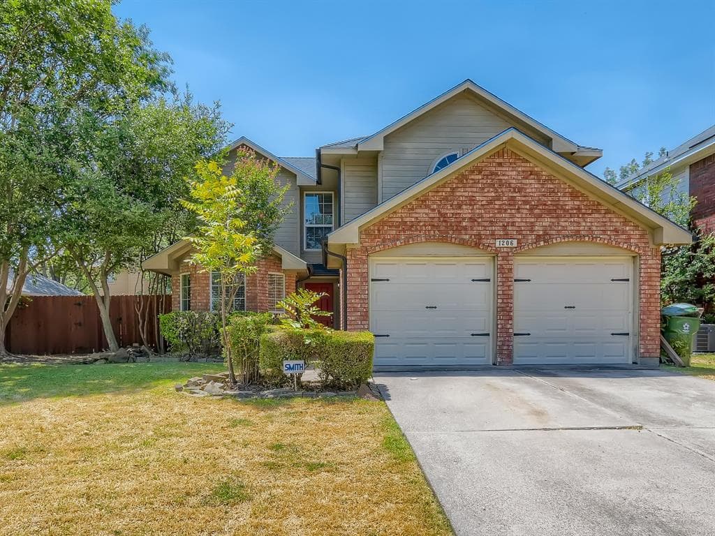 1206 Babbling Brook Dr
