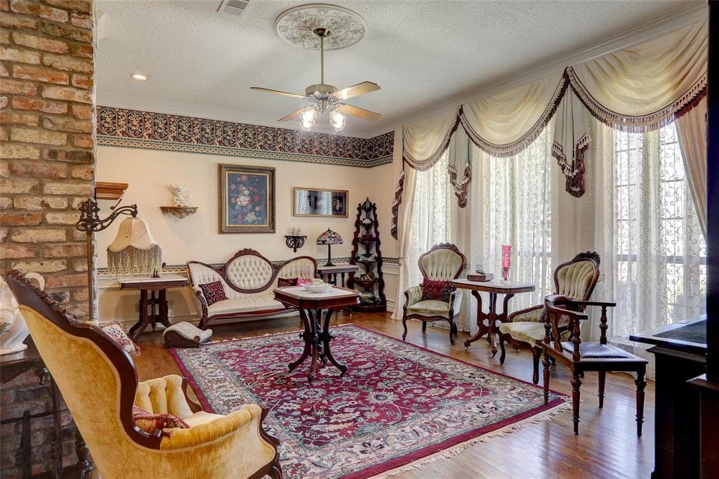 Gallery image 3