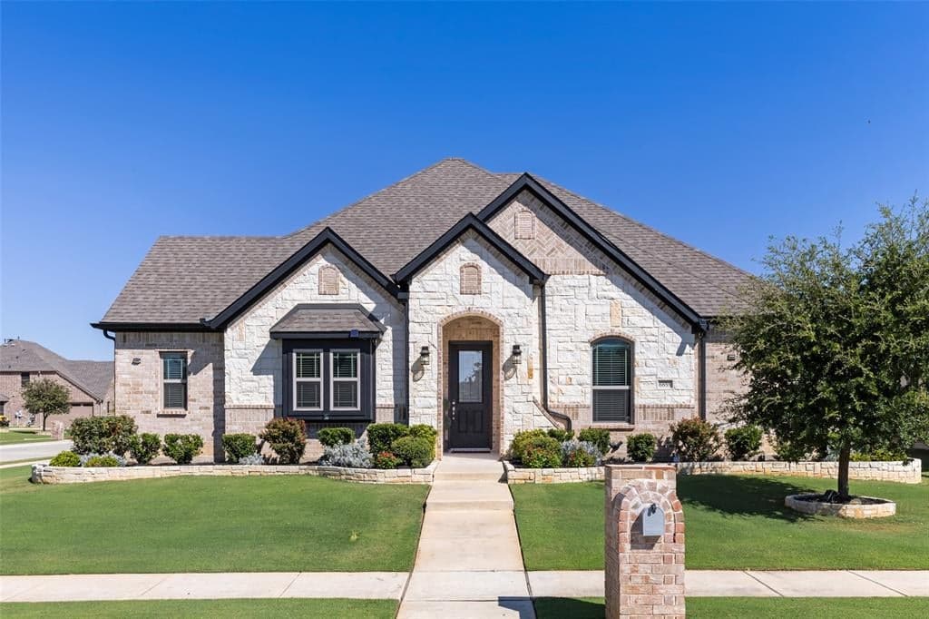 6855 Four Sixes Ranch Rd